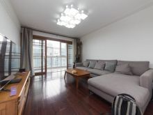 上海市静安区闸北第二中心小学与大华第二小学 两所优质小学的特色与发展